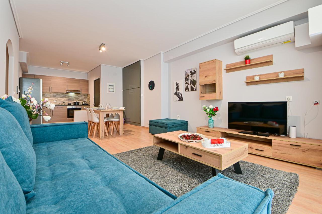 Modern Flat In The Heart Of Port Of Piraeus Apartment Exterior photo