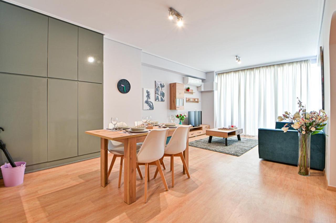 Modern Flat In The Heart Of Port Of Piraeus Apartment Exterior photo