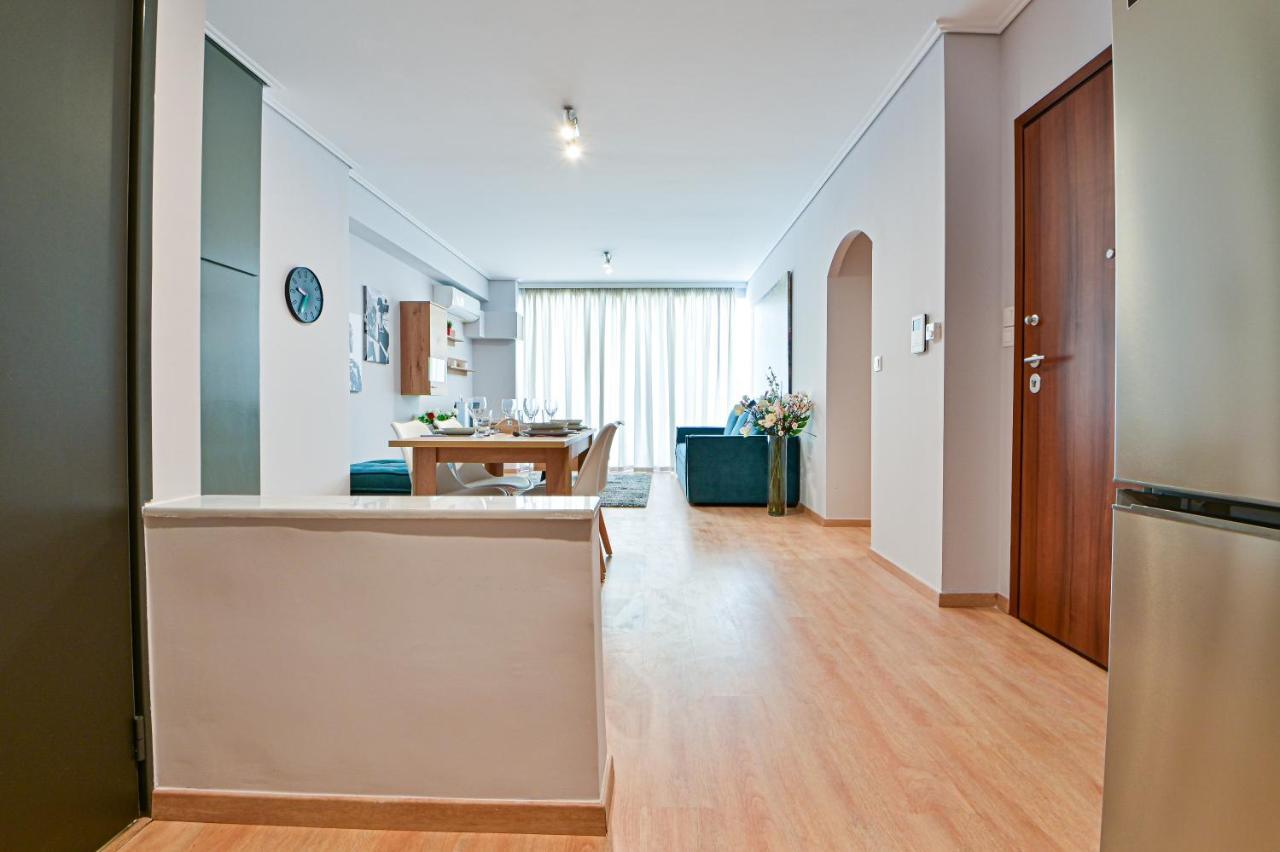 Modern Flat In The Heart Of Port Of Piraeus Apartment Exterior photo